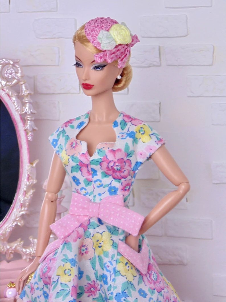 Pocketful of Posies sewing pattern for 12" fashion dolls product image (4)