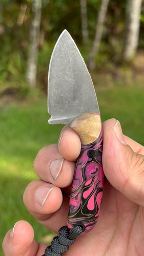 This is the Mini Obsession.  Special request build that I did.  It’s in AEB-L stainless and custom scales from @285woodworks....