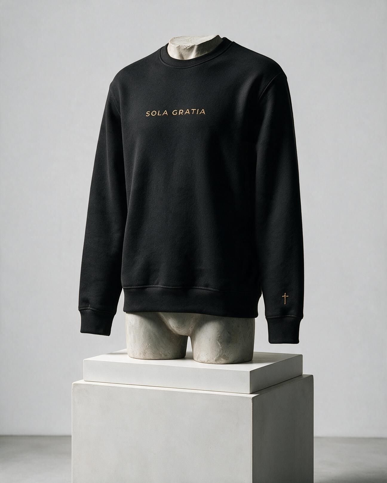 SOLA GRATIA OGANIC CREWNECK product image (1)