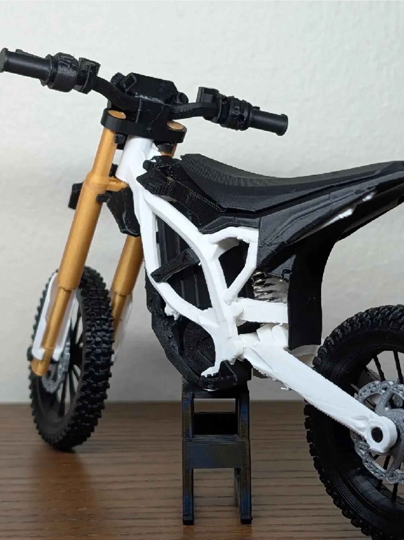 Mini Surron Ultra Bee product image (2)