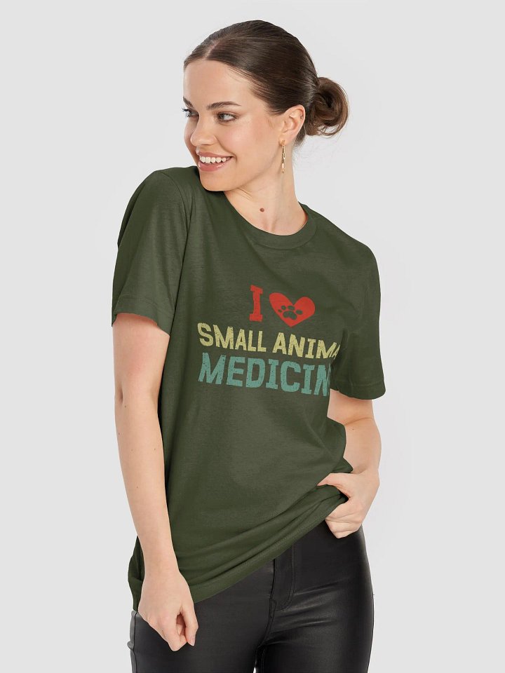 "I love small animal medicine" t-shirt product image (2)