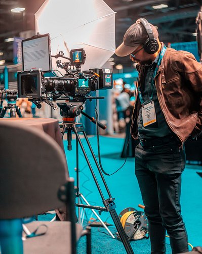 Some photos of @mightyluxmedia CEO Zackary Tamimi working with @therealnancylaney as we worked with him and his company at th...