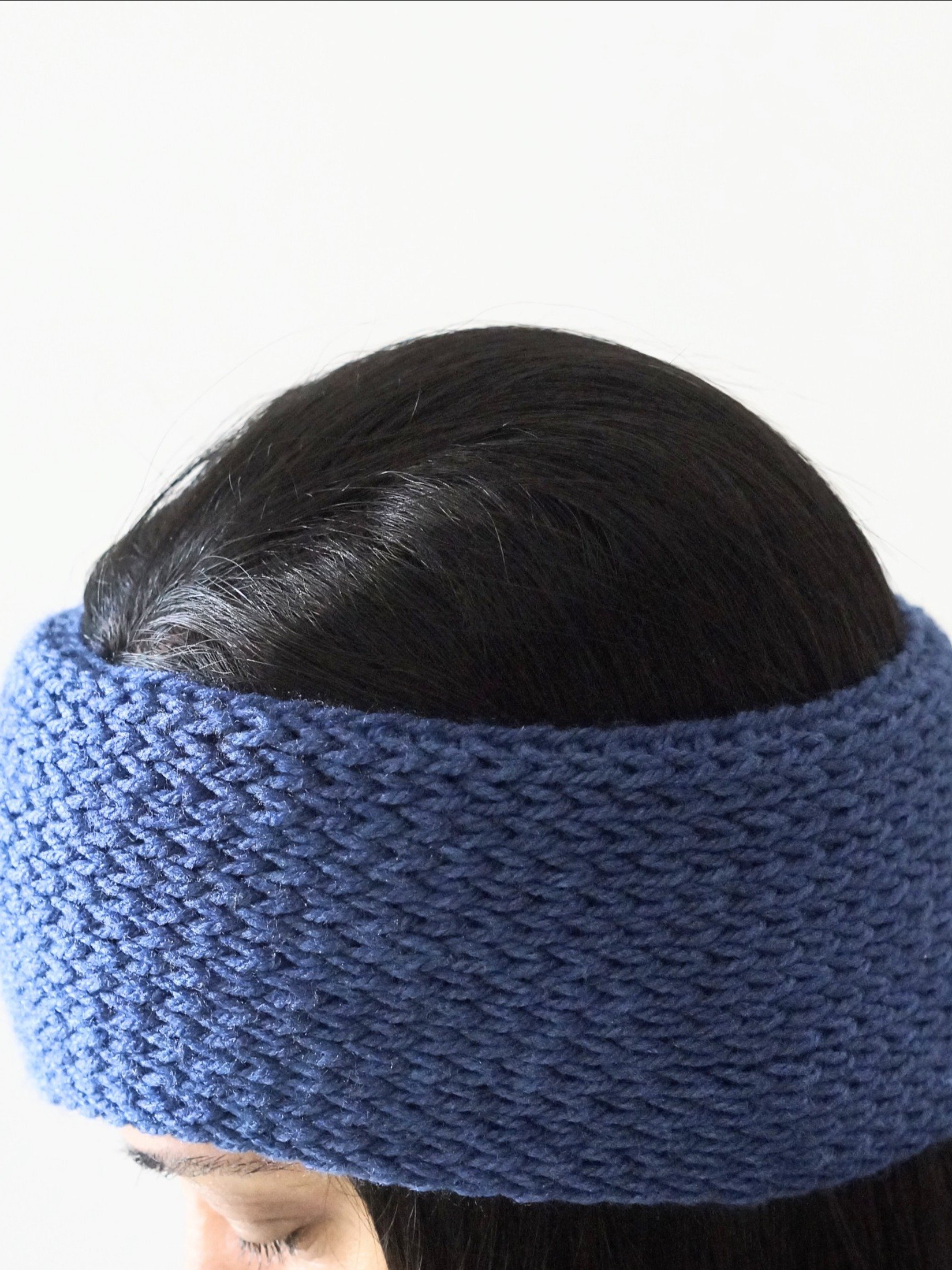 Knit stitch earwarmer crochet pattern product image (3)