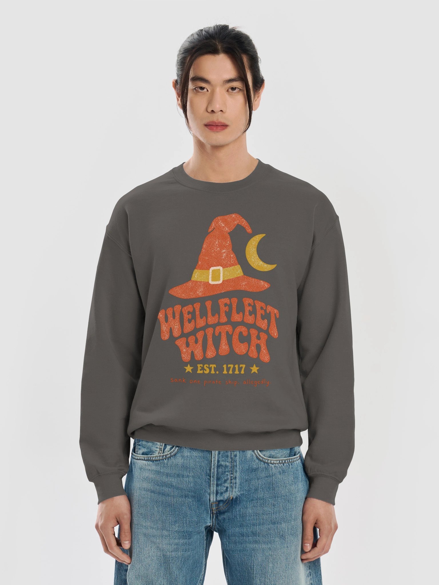 Wellfleet Witch - Sweatshirt product image (69)