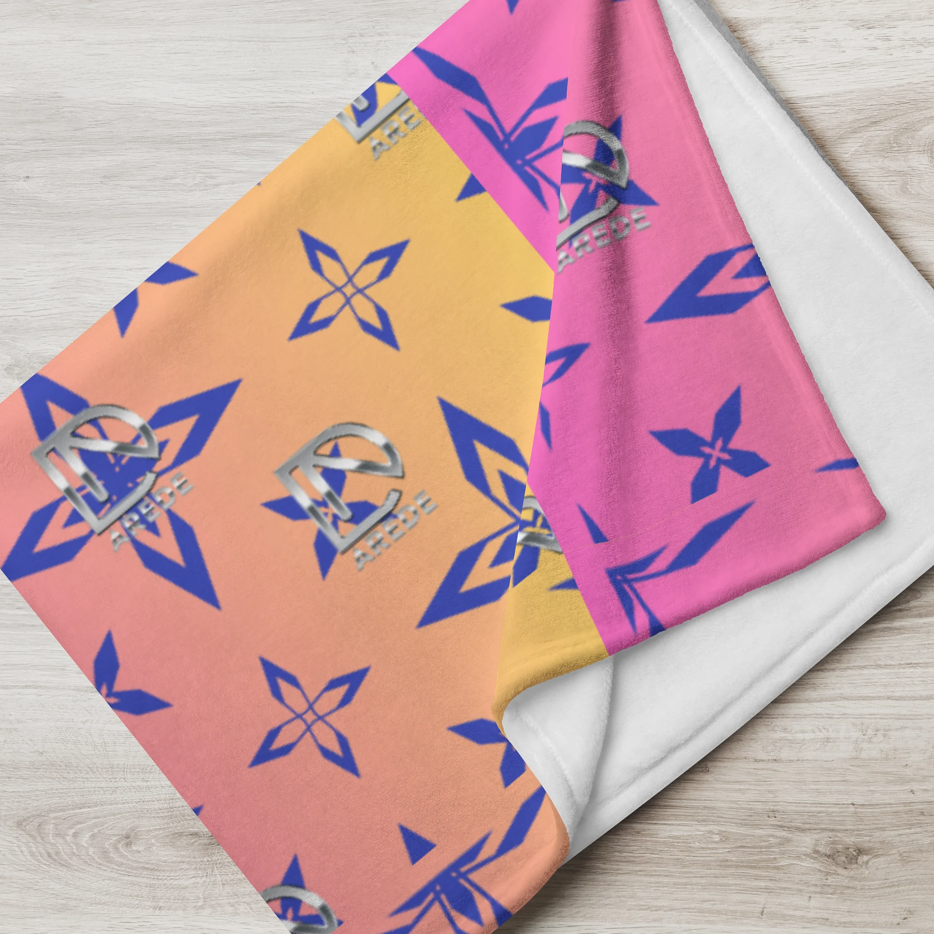 Arede Couture Throw Blanket product image (7)