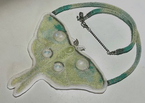 Only one step left for my Luna Moth Medallion - the boarder. Should I use a wrap around technique maybe? Or try a Picot edgin...