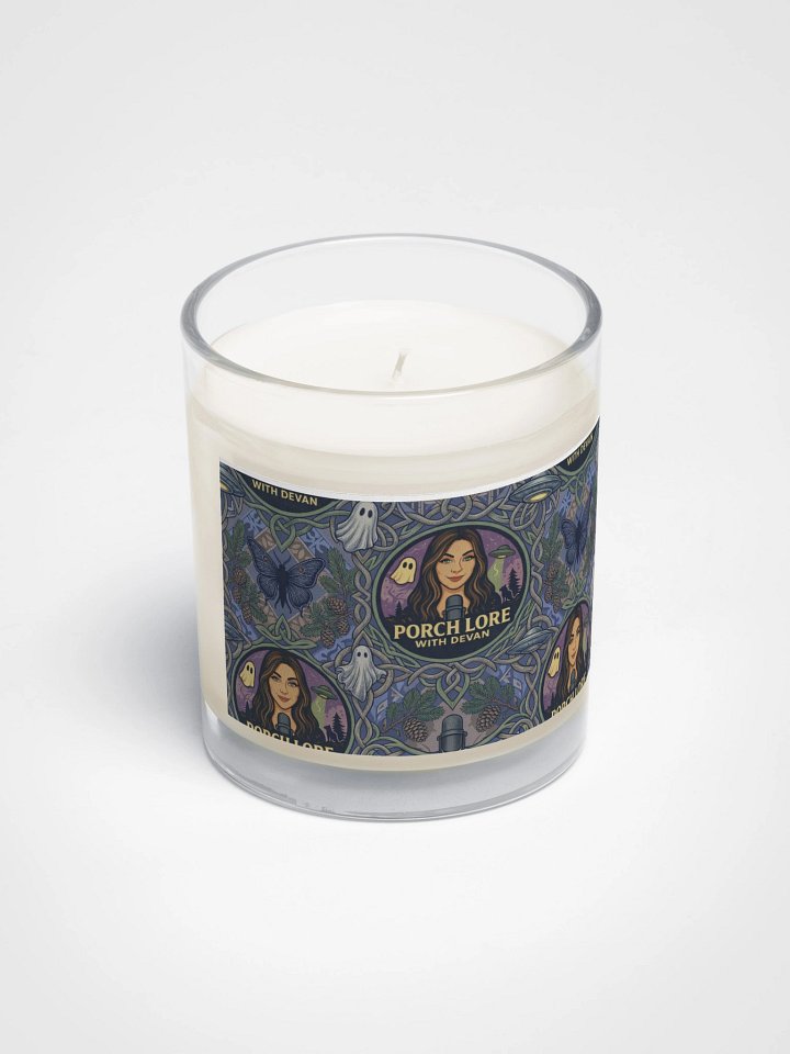 PORCH LORE DEVAN PERIWINKLE MOTH SOY WAX CANDLE product image (2)