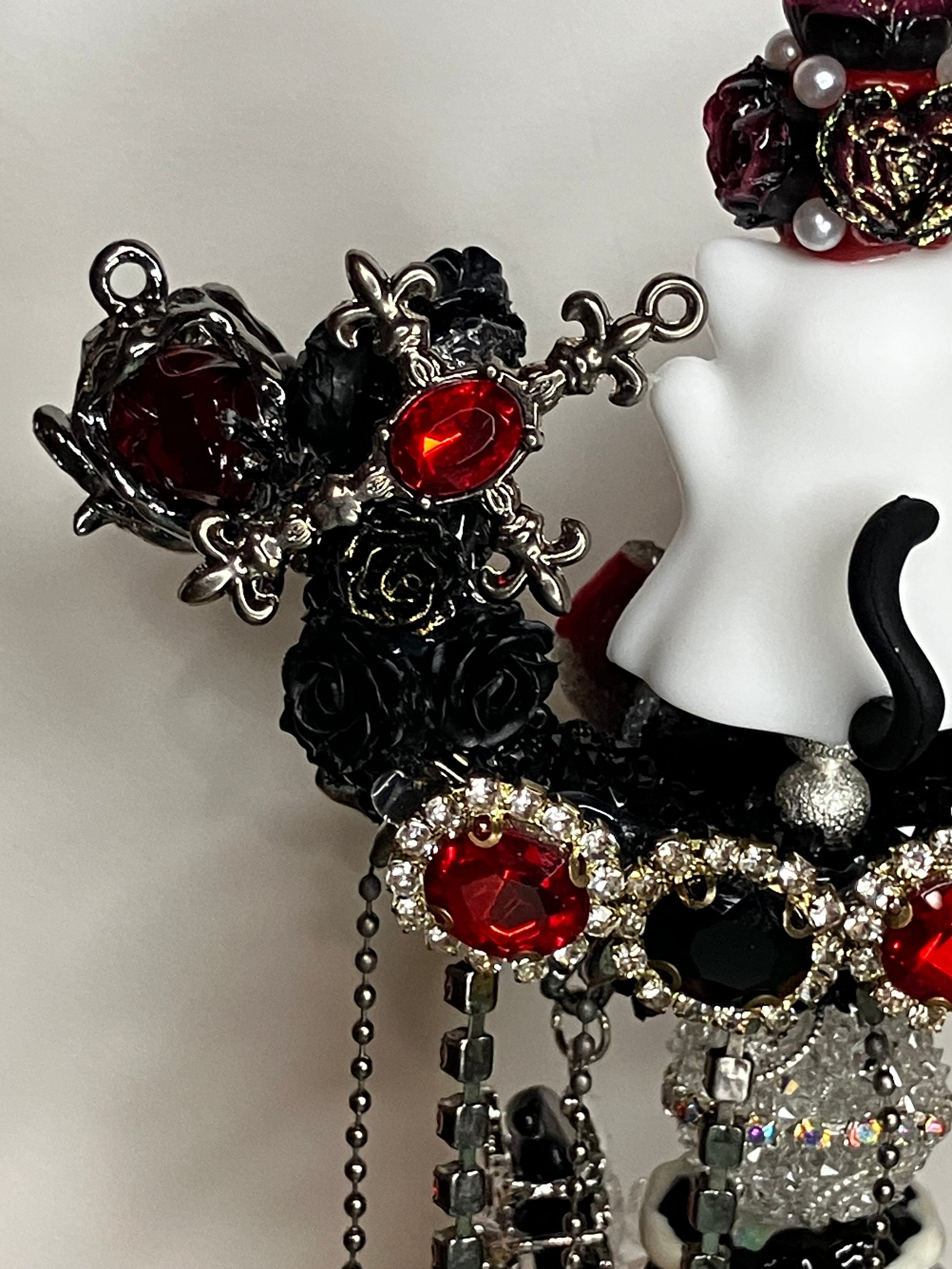 Handmade Gothic Ghost Cat Beaded Pen - Spooky Maximalist Ballpoint with Rhinestones and Charms product image (7)