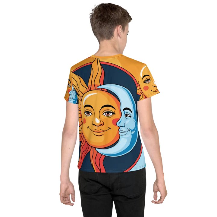 Graphic T-shirt product image (2)