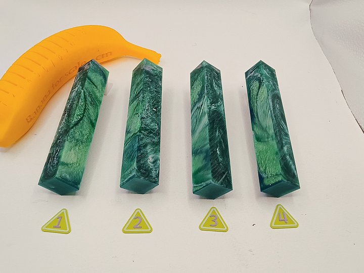 Angry Green Sea Pen Blank product image (1)