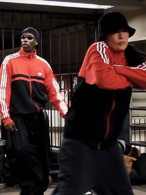 The Float Masters Mime Dancers brought a focused, high-energy performance to the Union Square subway station, stopping foot traffic with crowd-ready choreography.  Blending street dance and mime techniques, the group transformed a routine commute into an impromptu showcase of underground performance culture in New York City.  Originally recorded in March 2013, the footage captures a different time when people stopped to watch without phones in hand, and the performance lived first in the room before it ever lived on screen. #NYC #NewYorkCity #UnionSquare #Energy #Dance #StreetDance #NYCSubway #Subway #Throwback