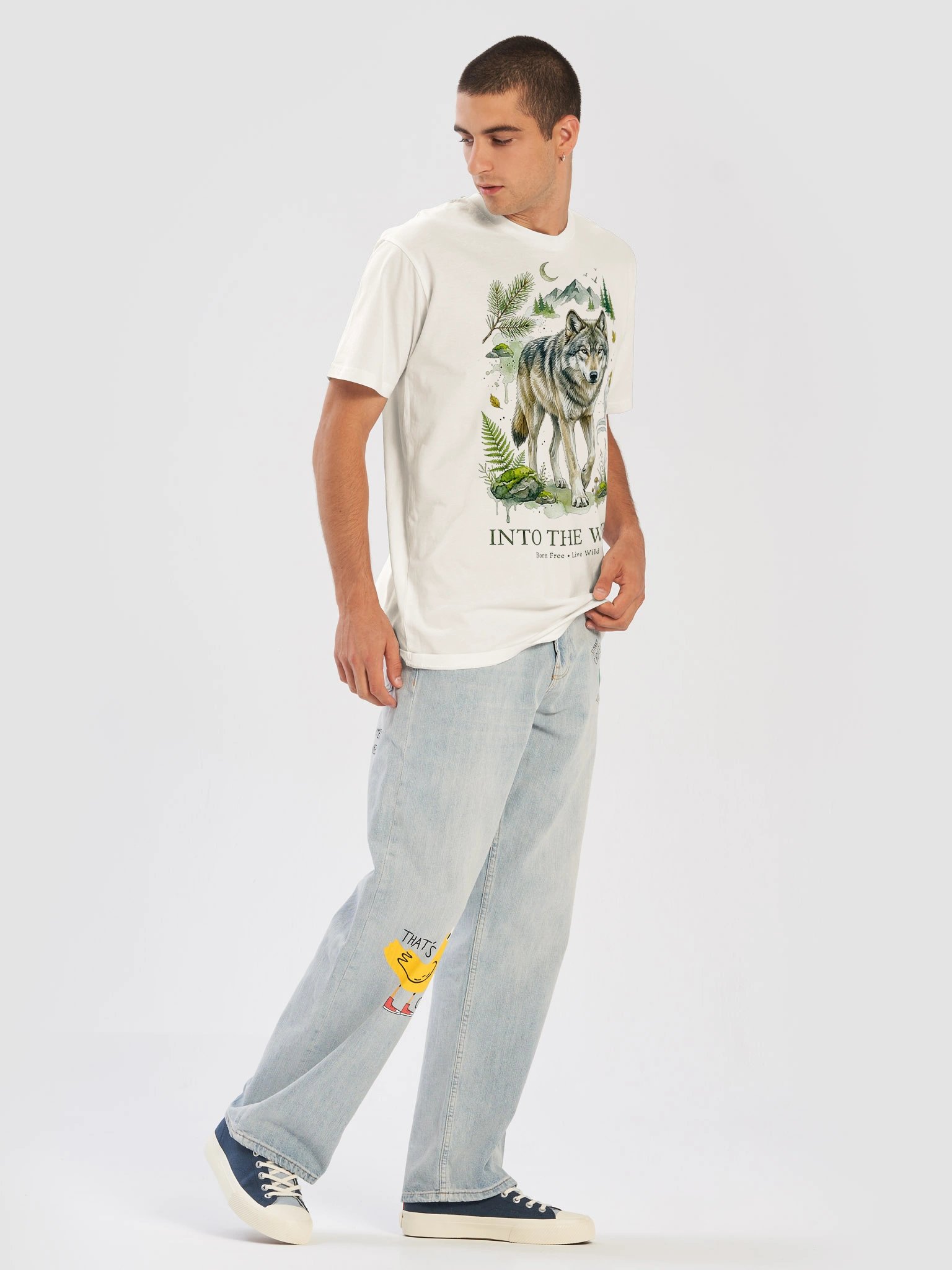 Into The Wild Timber Wolf Vintage Premium Graphic Tee product image (17)