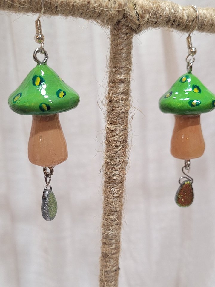 Neon green mushrom product image (2)