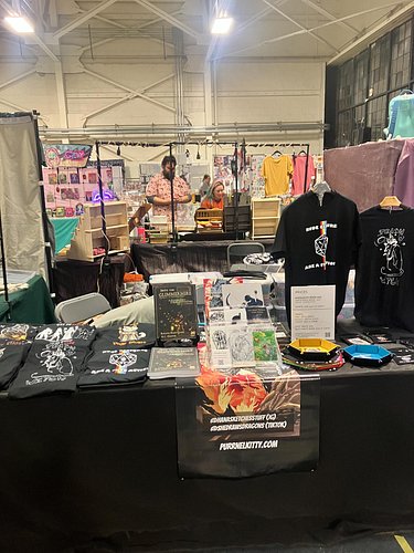 Ready to go at Geek Craft Expo! New Kitty Cleric shirt design in stock! #geekcraftexposeattle #nerdart #indieart