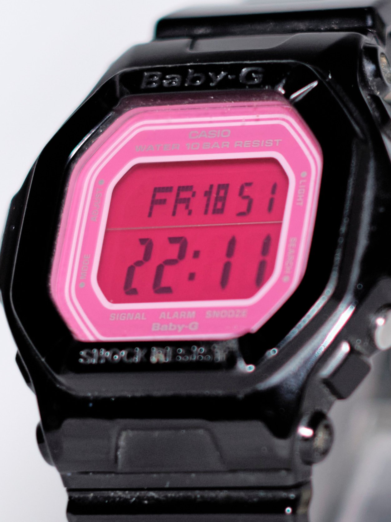 CASIO BG-5601 black pink Digital square basic Baby-G shock product image (2)