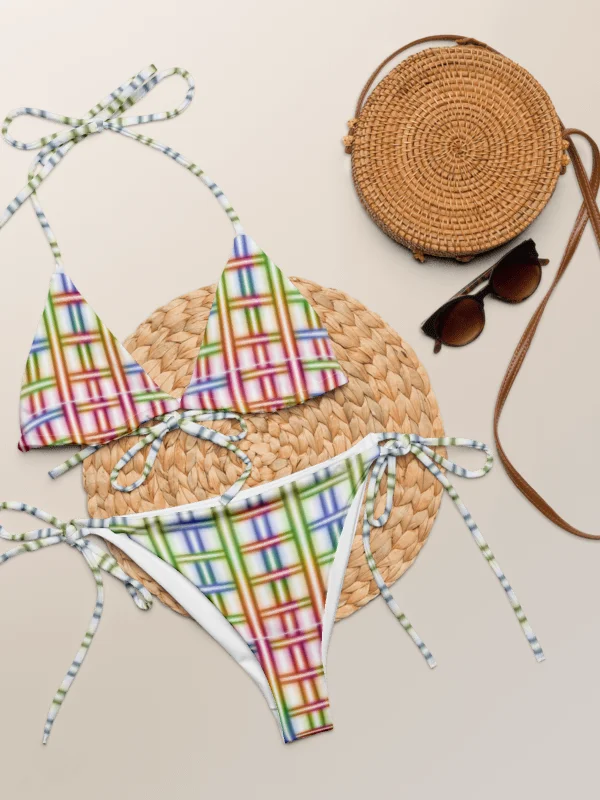 Symmetric Splendor Recycled Bikini Set Neon-Gitter: Geometrischer Regenbogen-Look product image (7)
