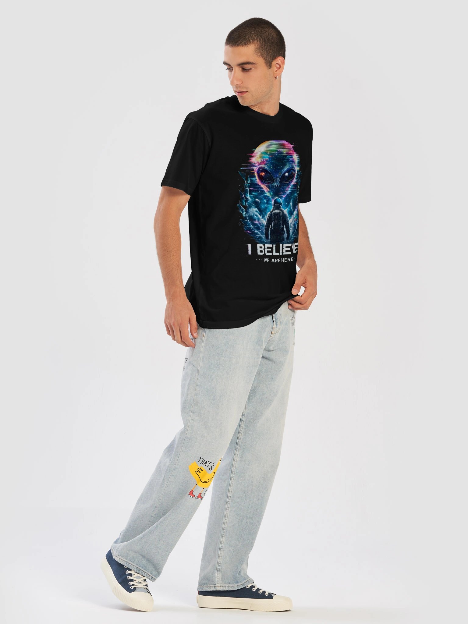 I Believe" Glitch Alien Heavyweight Graphic Tee – Premium Sci-Fi Streetwear product image (5)