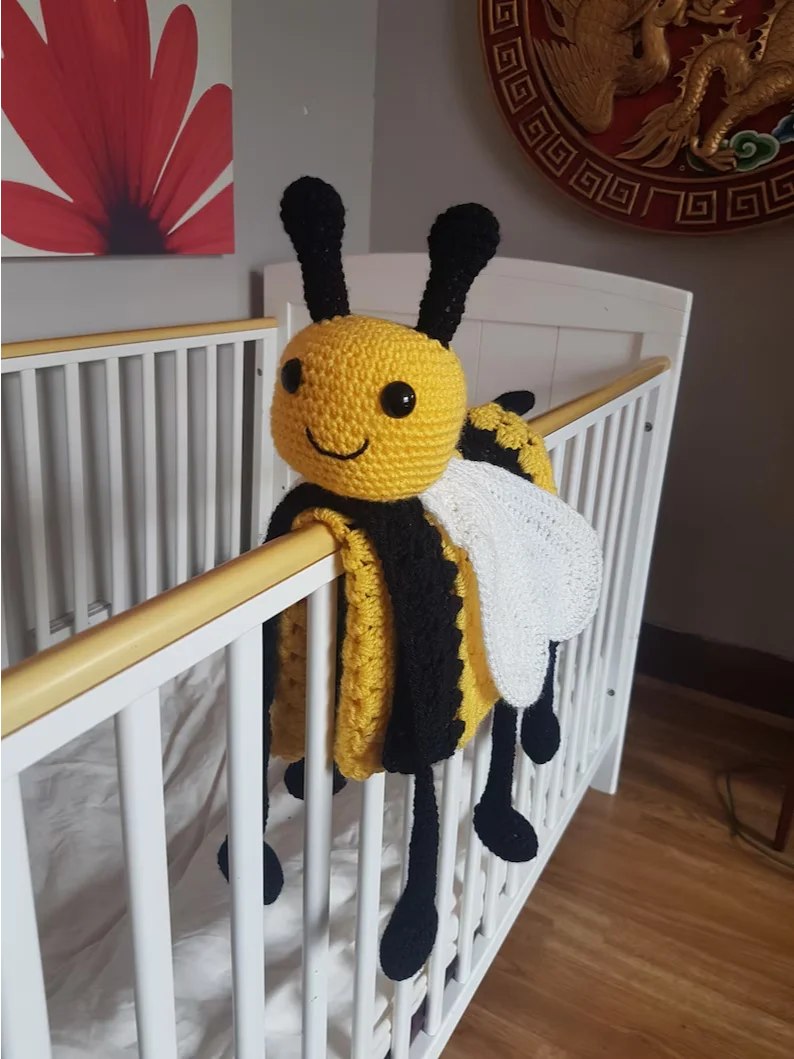 Happy Bee Folding Baby Blanket Crochet Pattern PDF - Crafting Happiness product image (7)