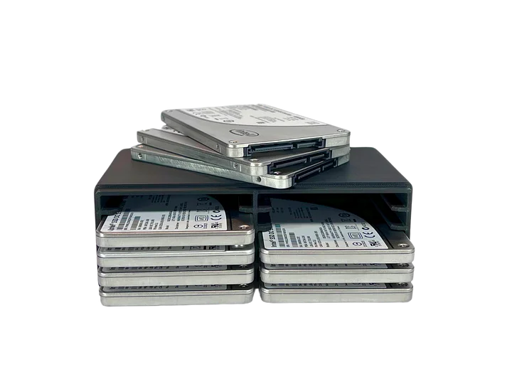 HomeLab Gear 10x 2.5" SSD Holder product image (1)