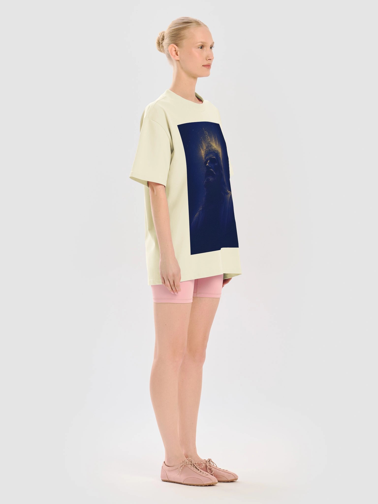 Golden Halo Shadow Portrait Tee product image (11)