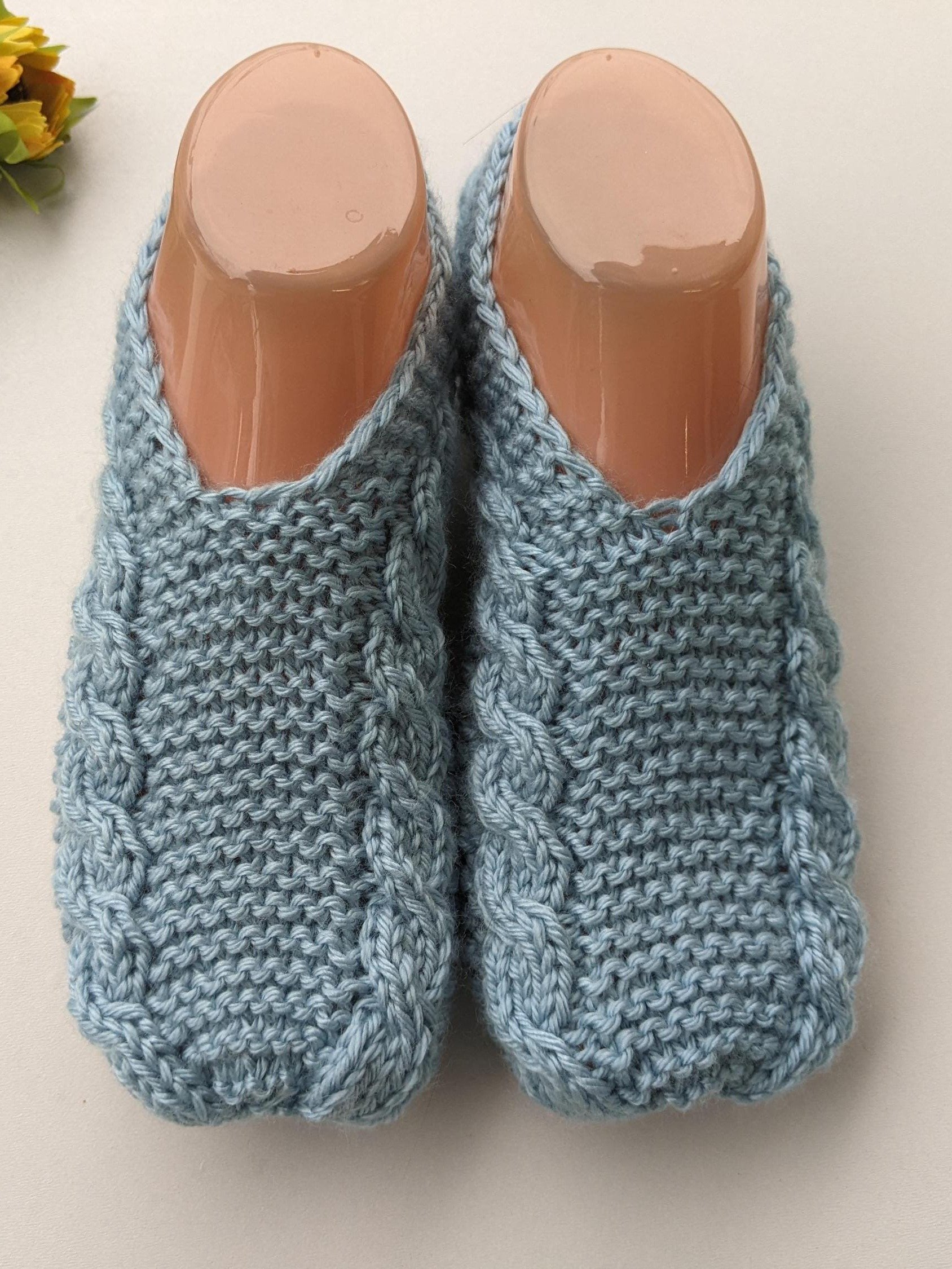 Flat Knit Cable Slippers Pattern product image (1)