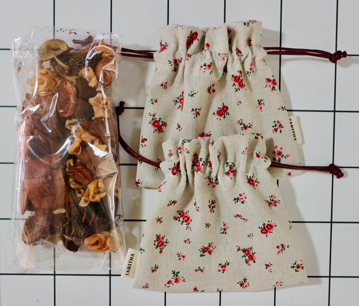 Aromatic Incense Sachet / Düftsäckchen product image (1)