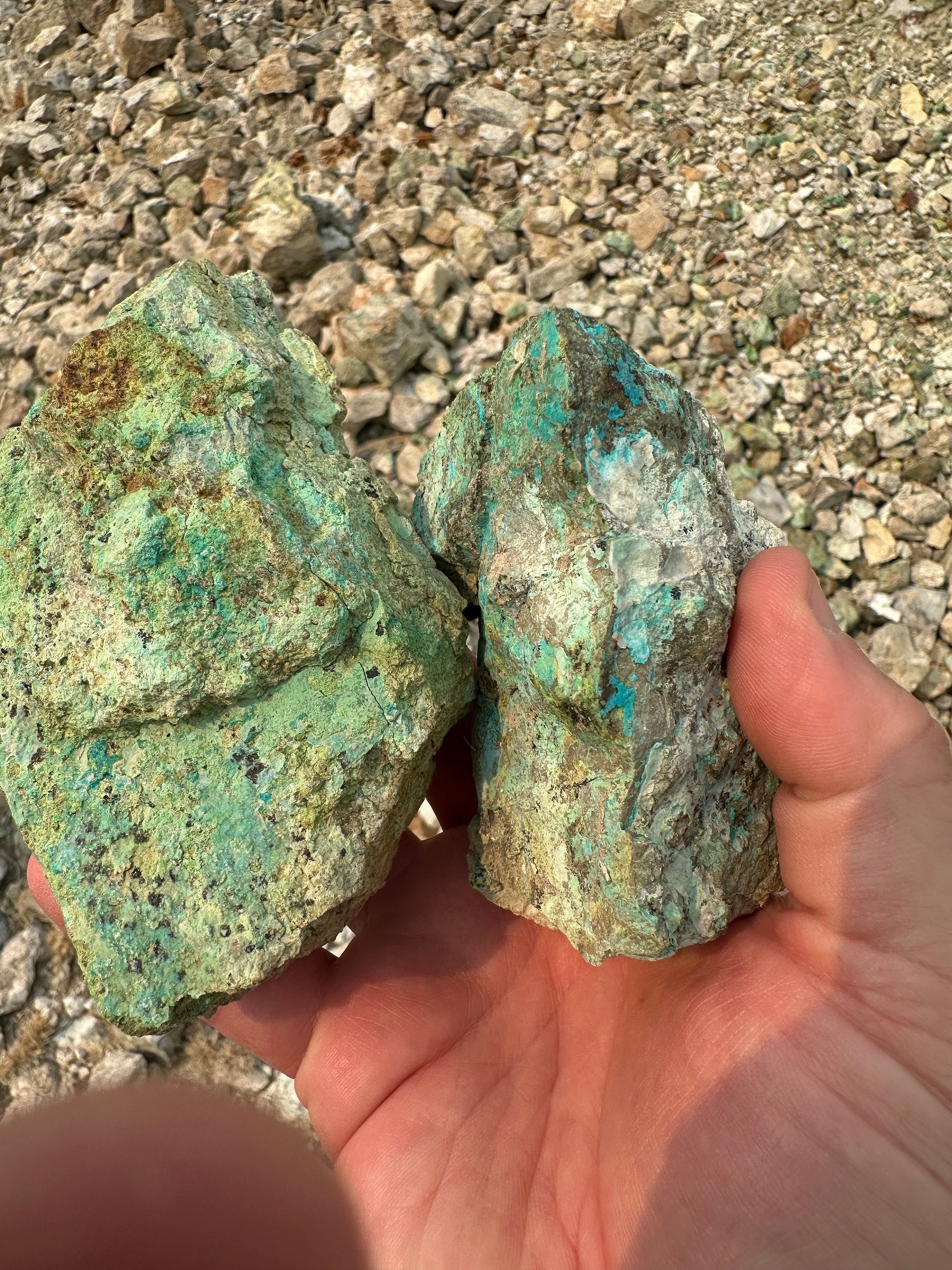 Premium Hand-Sourced Chrysocolla Field Rough product image (4)