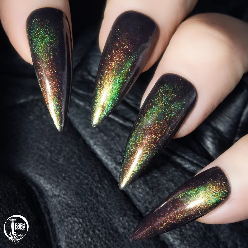 NOBODY OWNS THE MOON - Midnight Indigo Green-Red Magnetic Nail Polish product image (5)