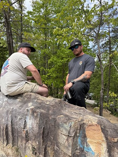 The meeting could’ve been an email. We held it on a Walden's Ridge anyway.

#AlmostRolledIt #TrailBreak