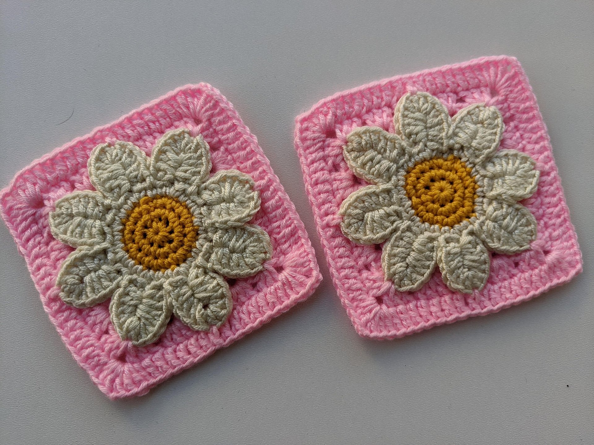 Crochet 3-D Daisy Flower Granny Square Pattern product image (5)
