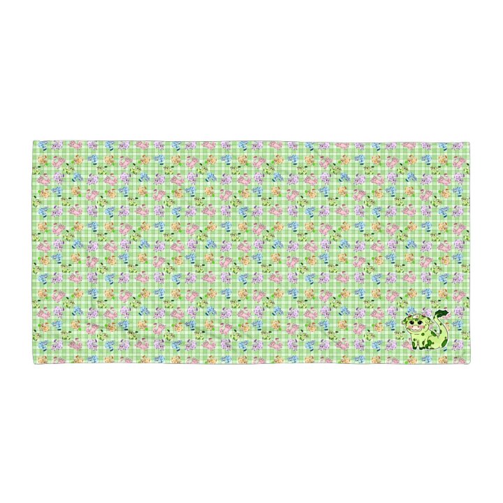 Green "Buds Everywhere!" Towel product image (1)