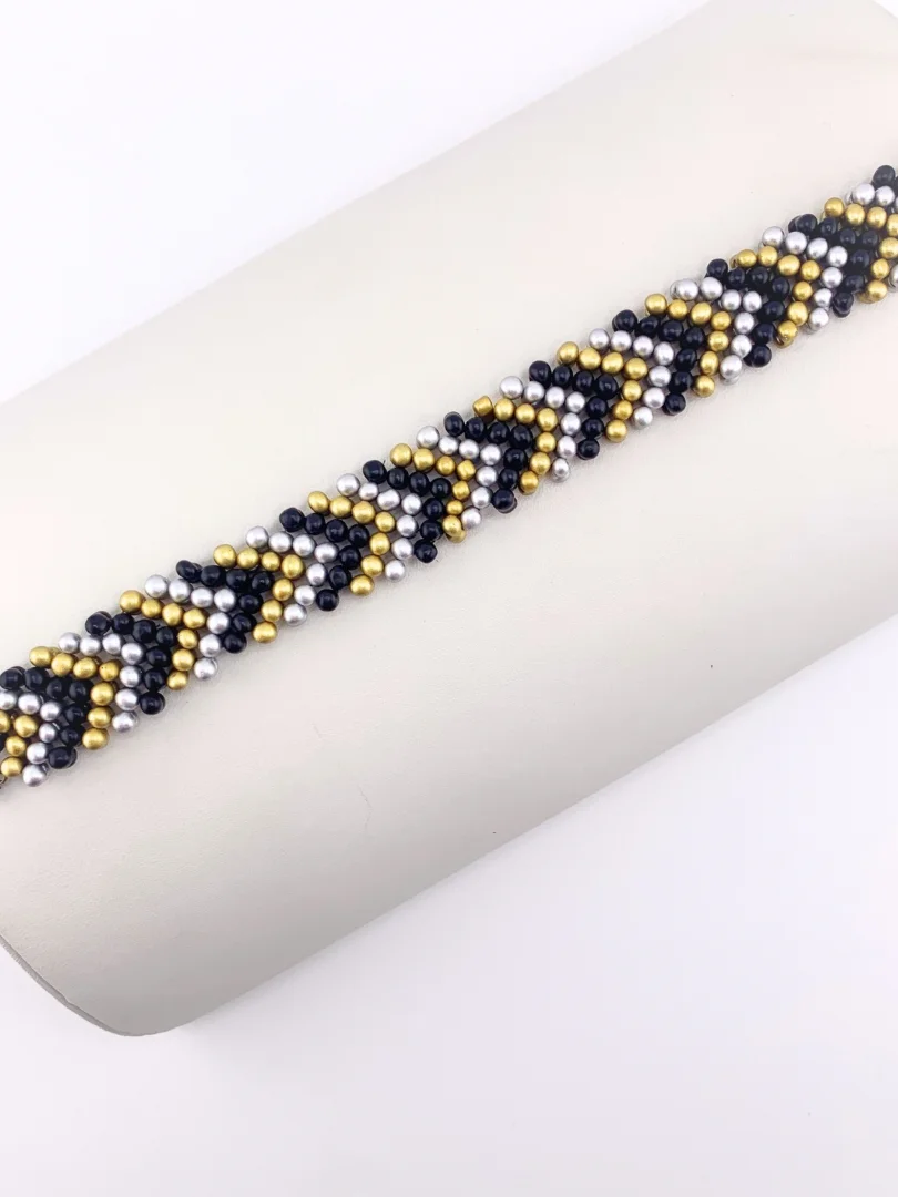 Chevron Peanut Bead Bracelet - Black/Gold product image (2)