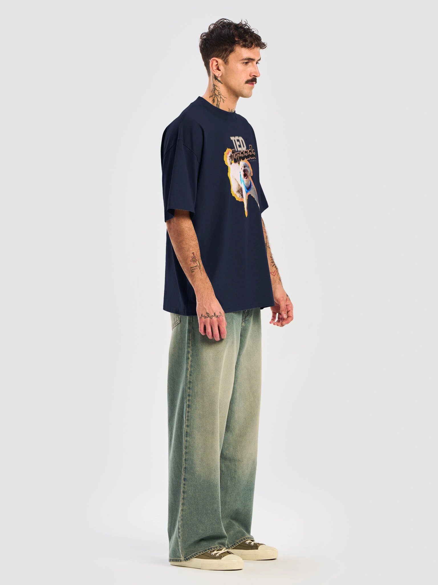 TED Threads Graphic Oversized Tee product image (31)