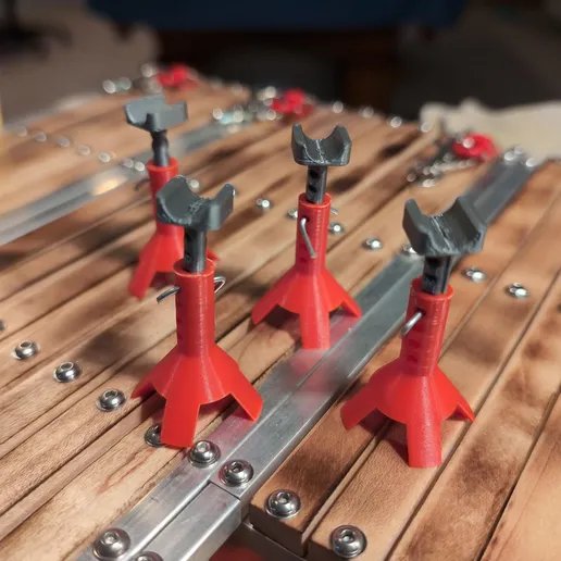Scale Adjustable RC Jack Stand product image (1)
