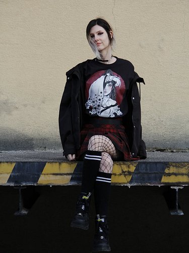 Spring is coming and sales as well on the first collection! 🖤

#altfashion #darkart #procreateartist #independantbrand #stree...