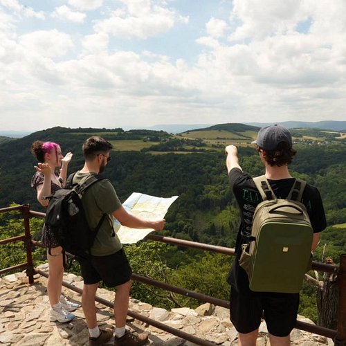 More IRL Chernarus photos from Zub castle overlooking NW Chernarus and infront of the giant big red barn in Stary! 

📸 taken ...