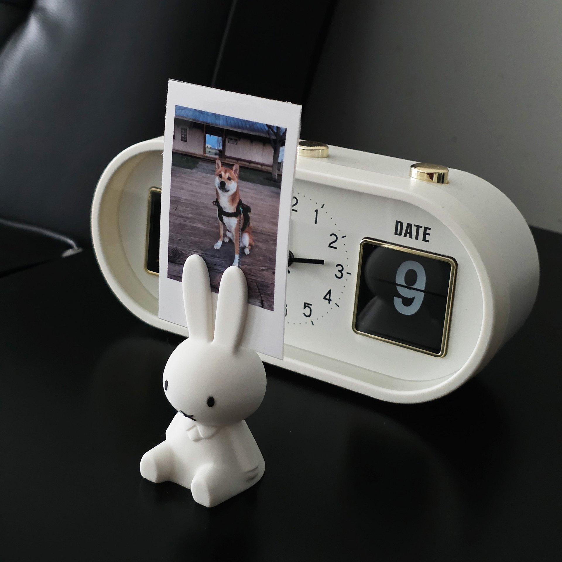 Cute Bunny Desk Photo Holder – Polaroid & Card Display Stand product image (4)