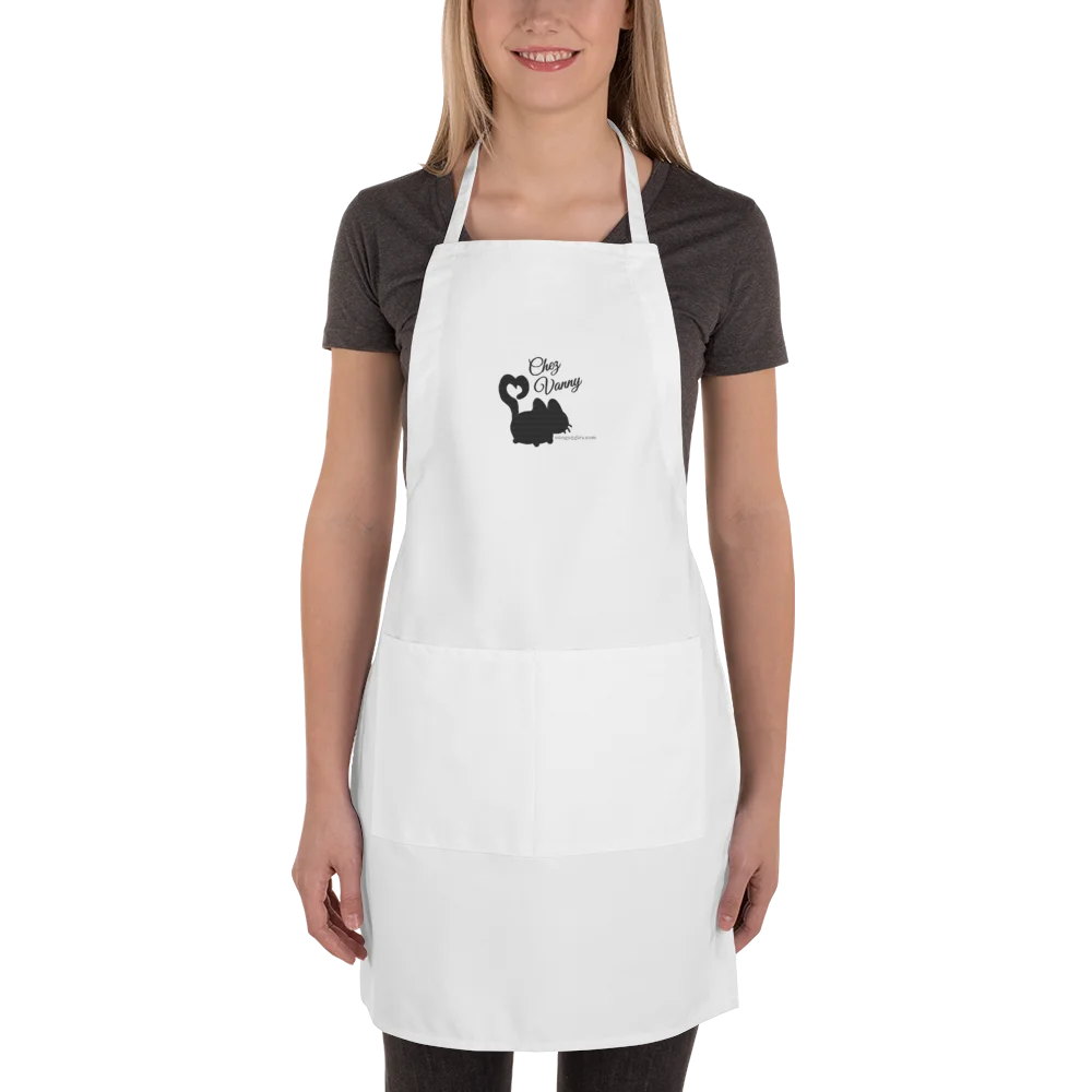 chez vanny embroidered logo apron product image (2)