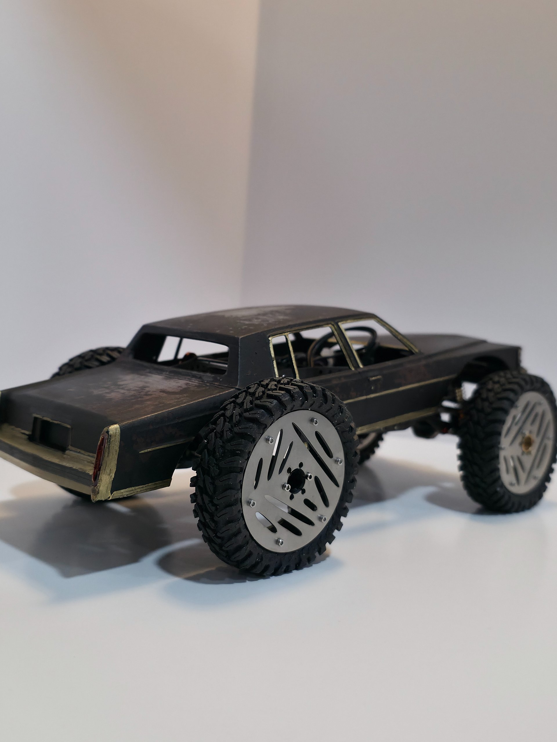 Commissioned caddy paint job product image (5)