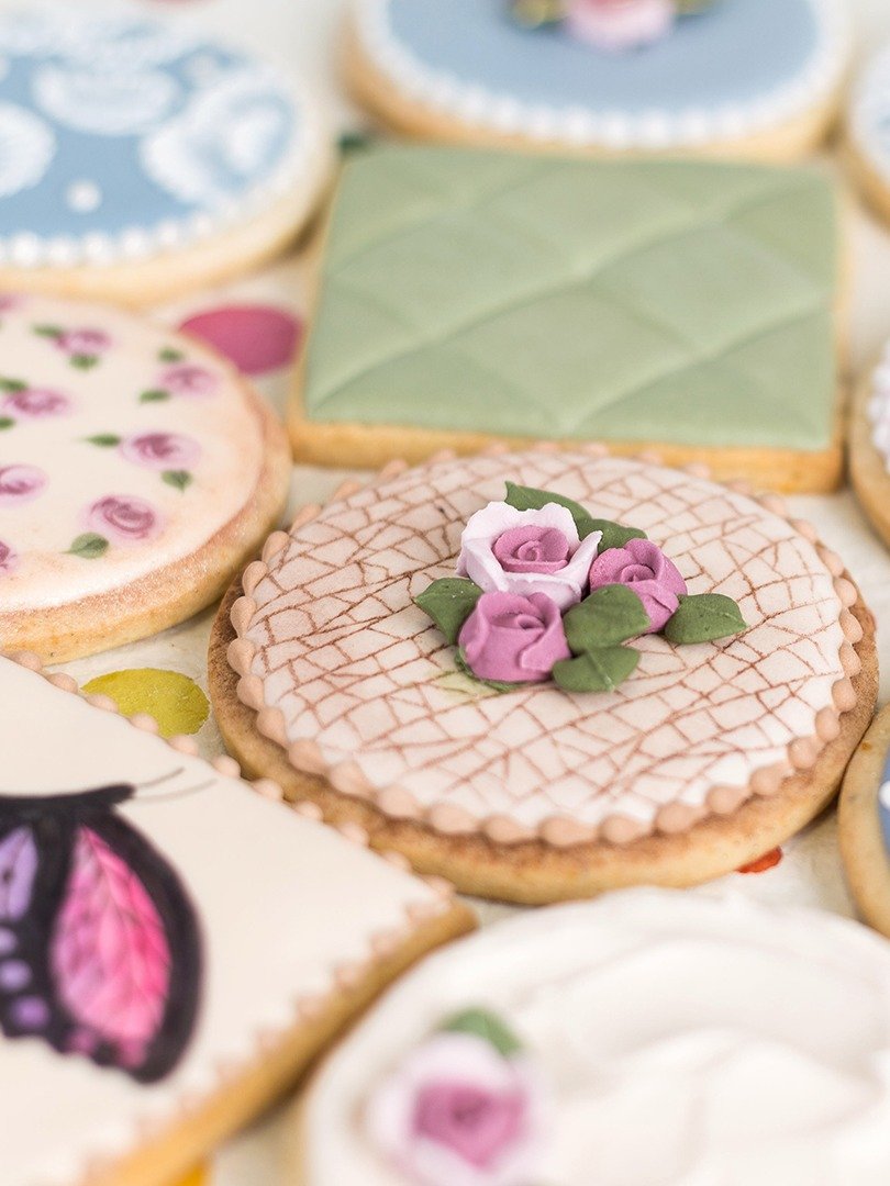SweetAmbs Cookie Decorating Class on DVD product image (1)