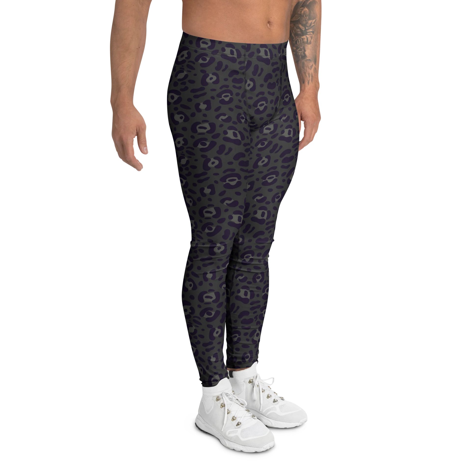 Comfortable Men's Leggings with Bold Black Leopard Print product image (3)