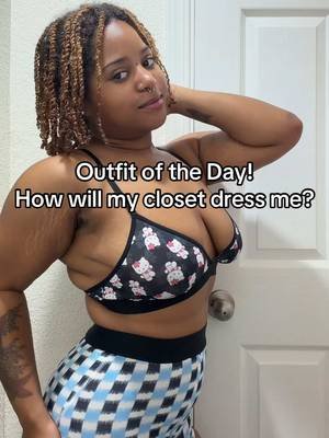 I did NAWT know the dress was gonna be that see thru 👀🩷 still cute tho 