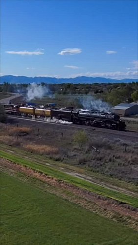 #crazytrain #bigboy 4014 #unionpacific #railroad #steamlocomotive  in and out of Ogden, Utah FULL VIDEO ON MY CHANNEL ADVENTU...