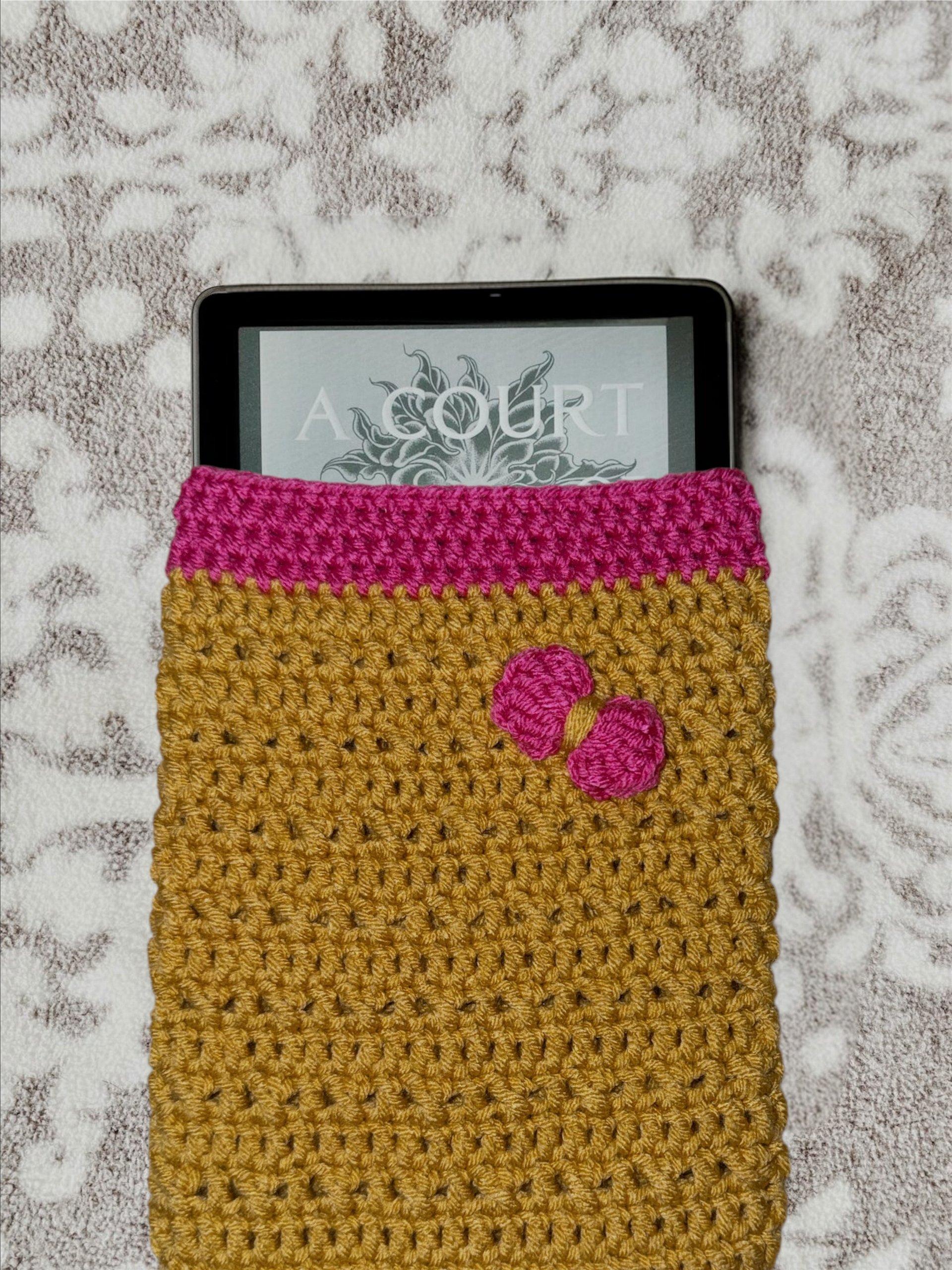 Kindle Paperwhite Crochet Sleeve - Yellow/Pink product image (3)