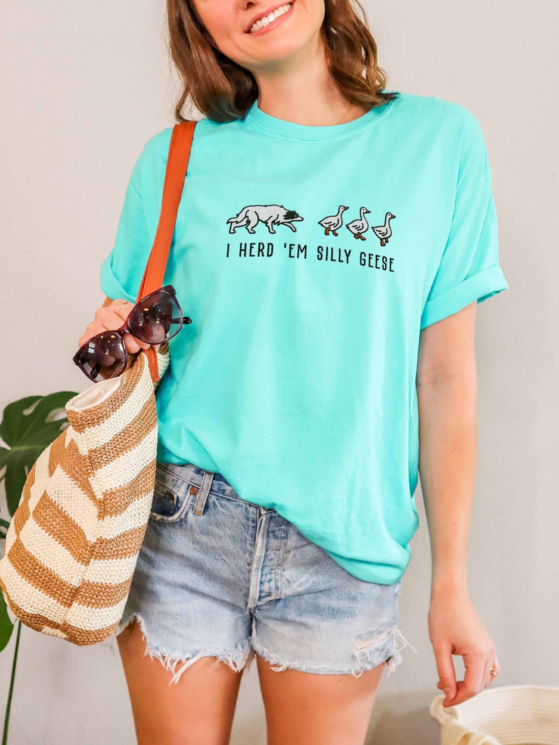 I Herd 'Em Silly Geese T-Shirt(Embroidered) of a Border Collie(Black & White 2) product image (2)