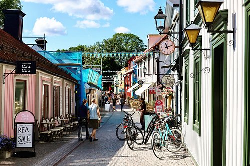 Sigtuna, Sweden 🇸🇪

For my final day trip in Sweden, I visited Sigtuna, often called Sweden’s oldest town. It was the perfect...