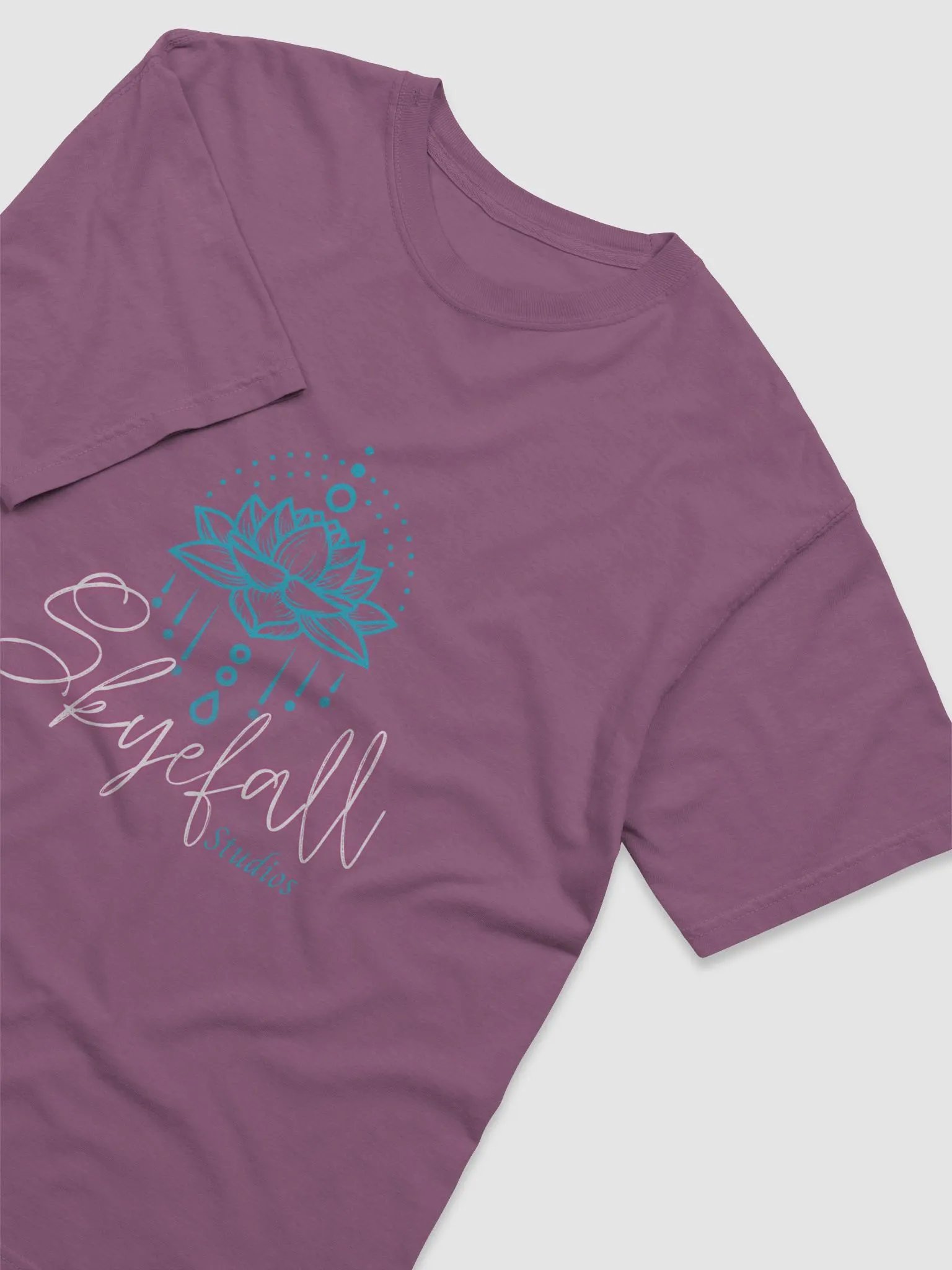 Tshirt product image (13)