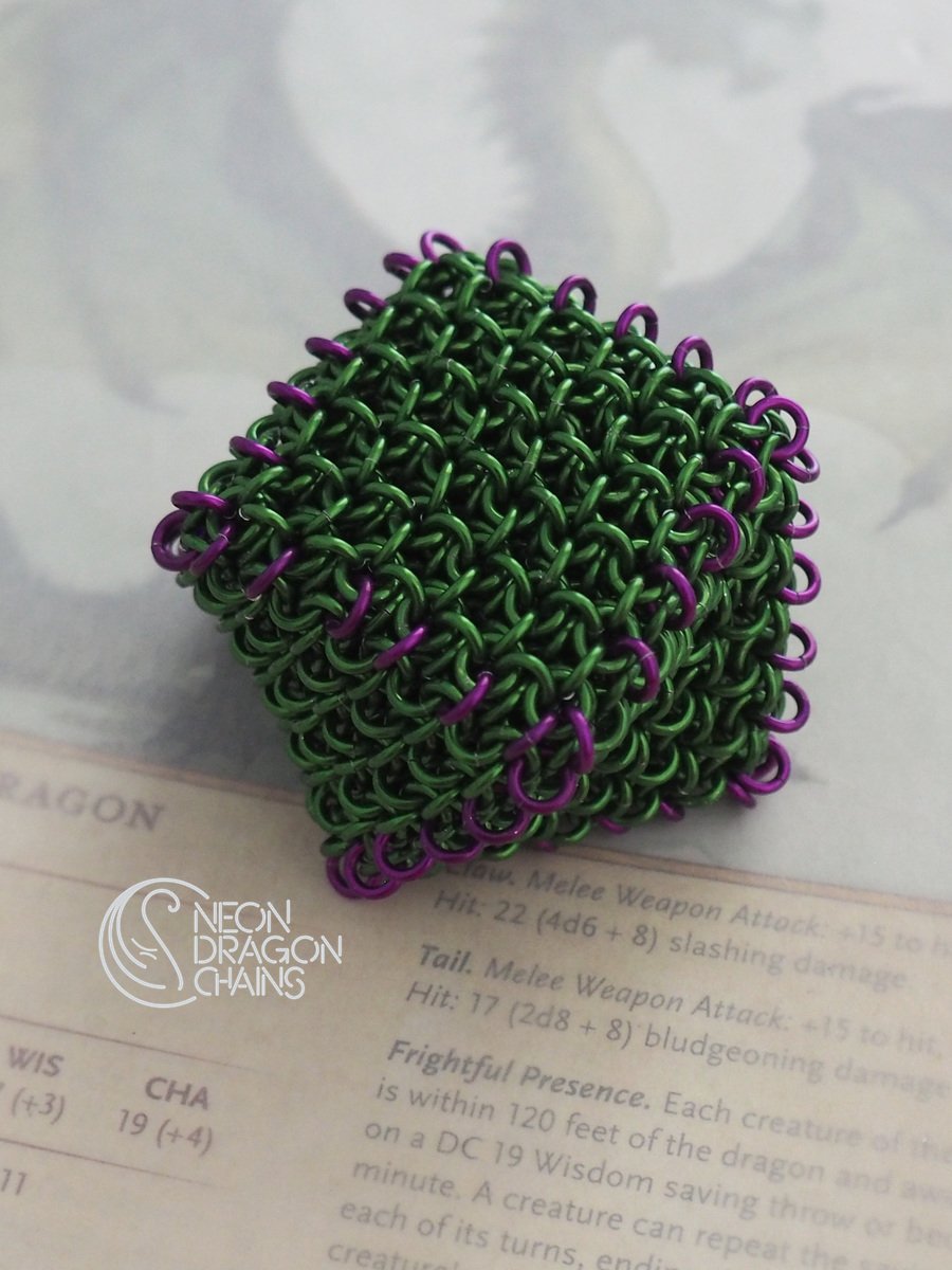 Gelatinous Chainmaille Jelly Cube product image (3)