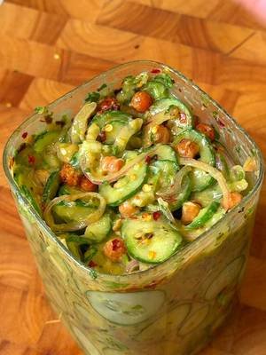 Viral Cucumber Salad 𝐅𝐔𝐋𝐋 𝐑𝐄𝐂𝐈𝐏𝐄 𝐎𝐍 𝐌𝐘 𝐁𝐋𝐎𝐆 𝐃𝐫𝐯𝐞𝐠𝐚𝐧𝐛𝐥𝐨𝐠 𝐝𝐨𝐭 𝐜𝐨𝐦 (𝐋𝐈𝐍𝐊 𝐈𝐍 𝐌𝐘 𝐁𝐈𝐎)  #vegan #veganrecipe #veganfood #salad #healthyrecipe