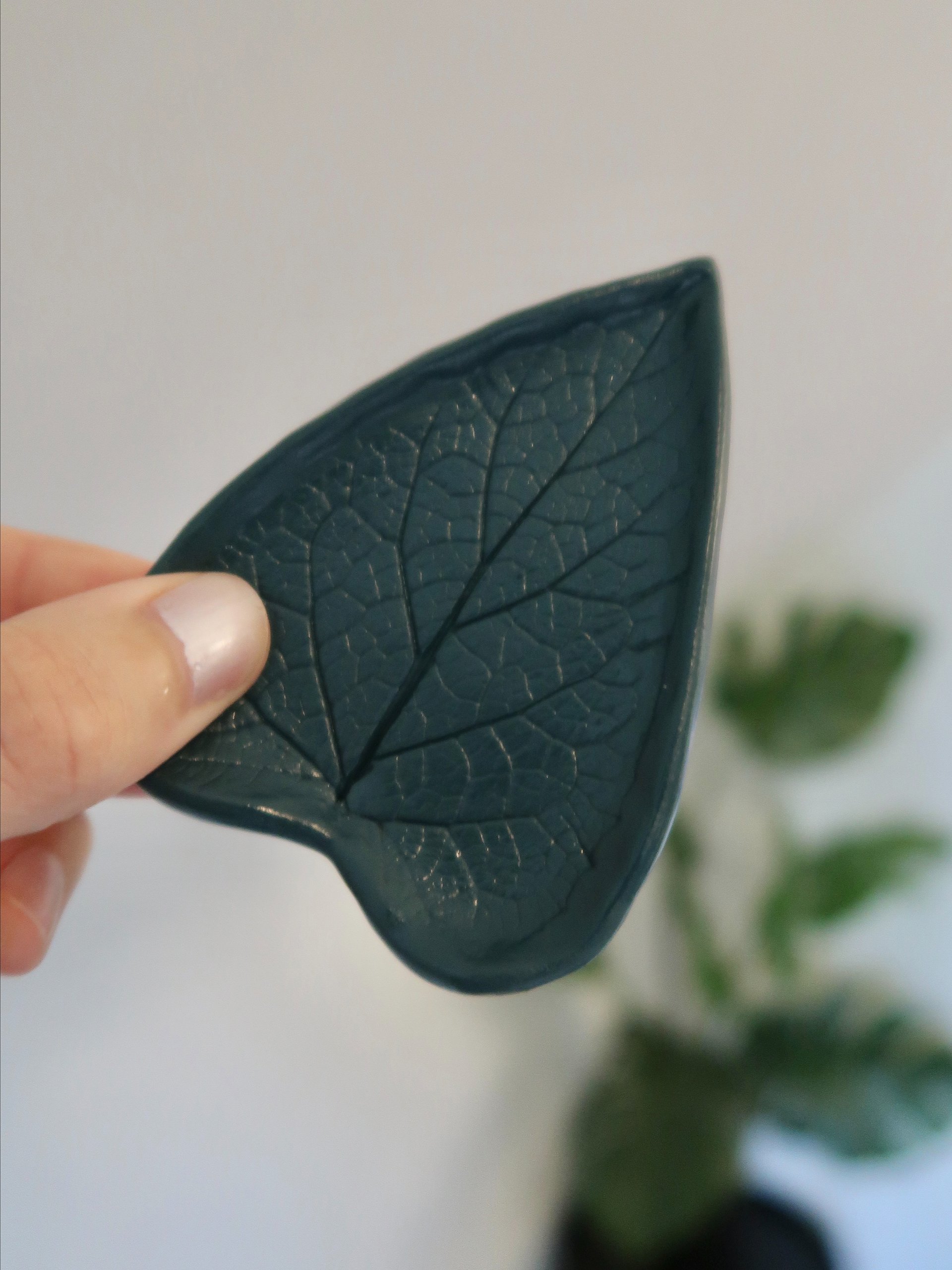 Boat Leaf - Trinket Dish product image (6)